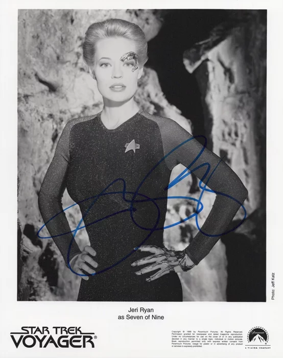 Jeri Ryan autograph