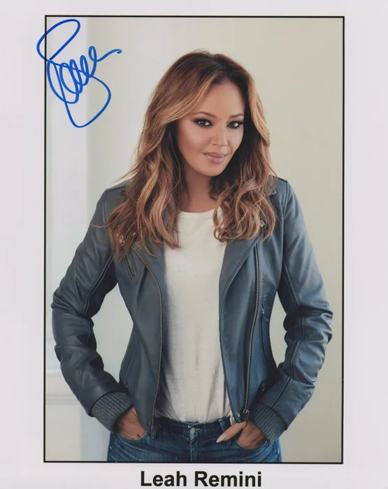 Leah Remini autograph