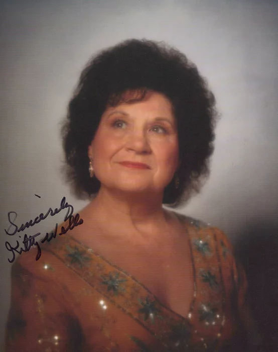 Kitty Wells autograph