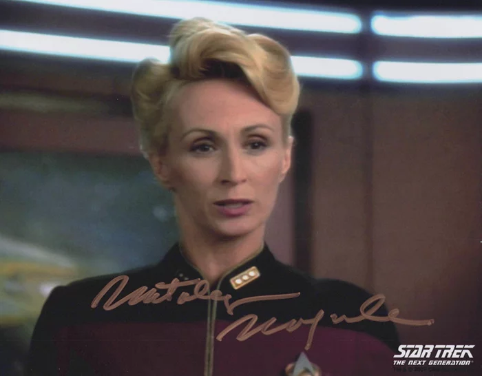 Natalia Nogulich autograph