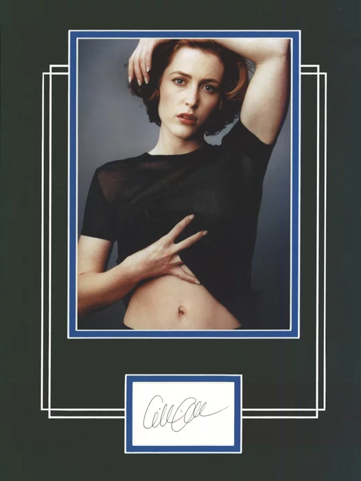 Gillian Anderson autograph
