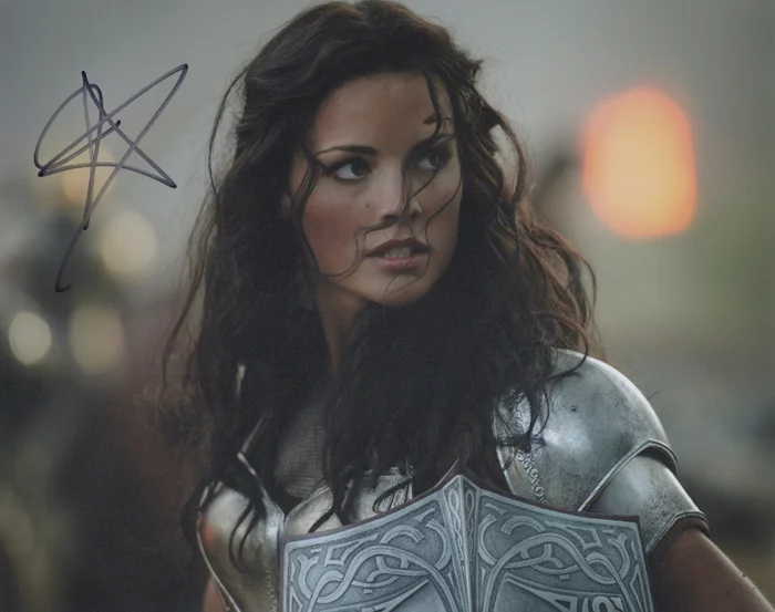 Jaimie Alexander autograph