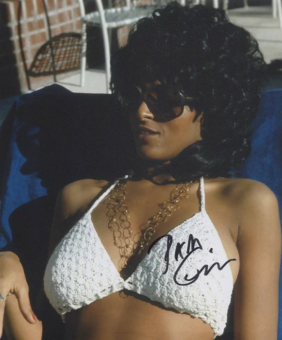 Pam Grier autograph