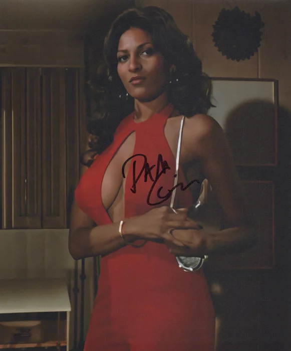 Pam Grier autograph