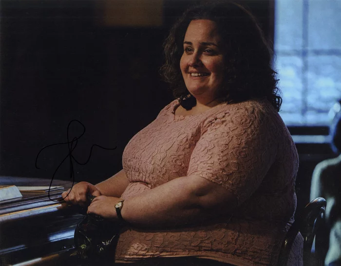 Jessica Gunning autograph