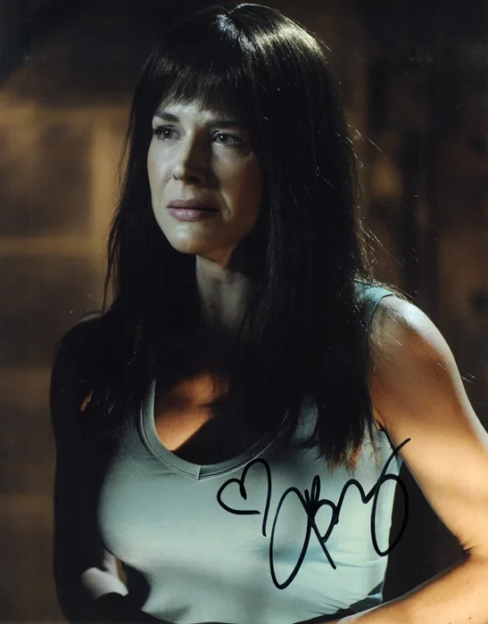 Julie Benz autograph