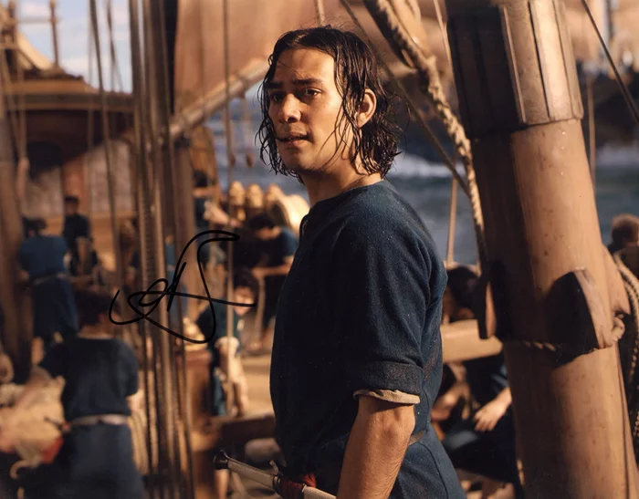 Maxim Baldry autograph