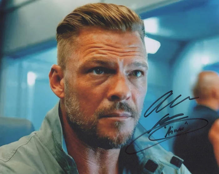 Alan  Ritchson autograph