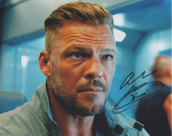 Alan  Ritchson autograph