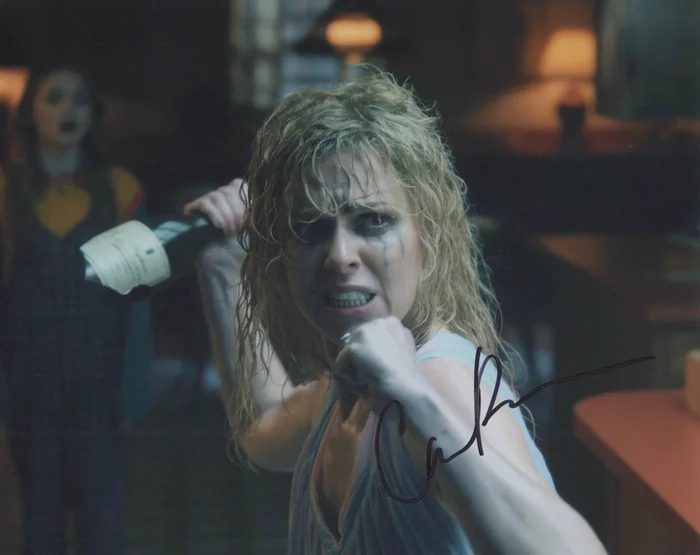 Cara Buono autograph