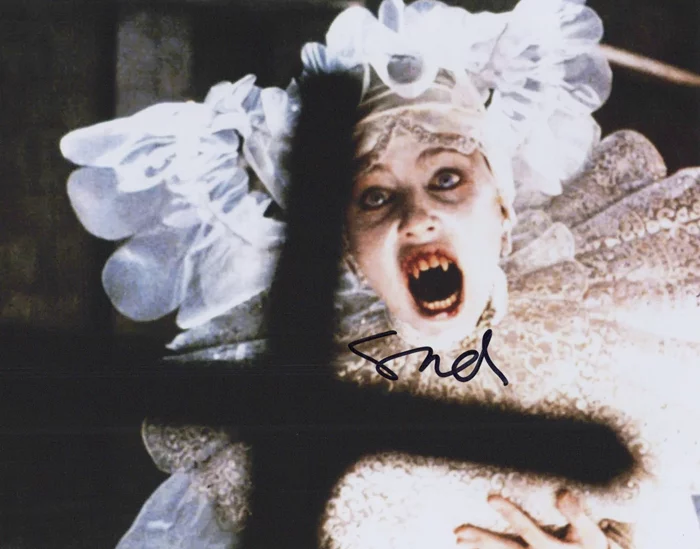 Sadie Frost autograph