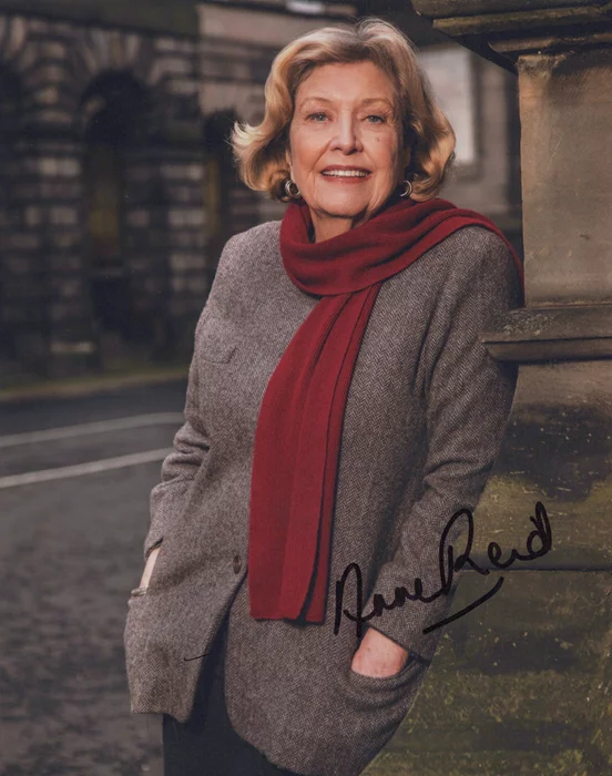 Anne Reid autograph