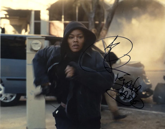 Teyana Taylor autograph