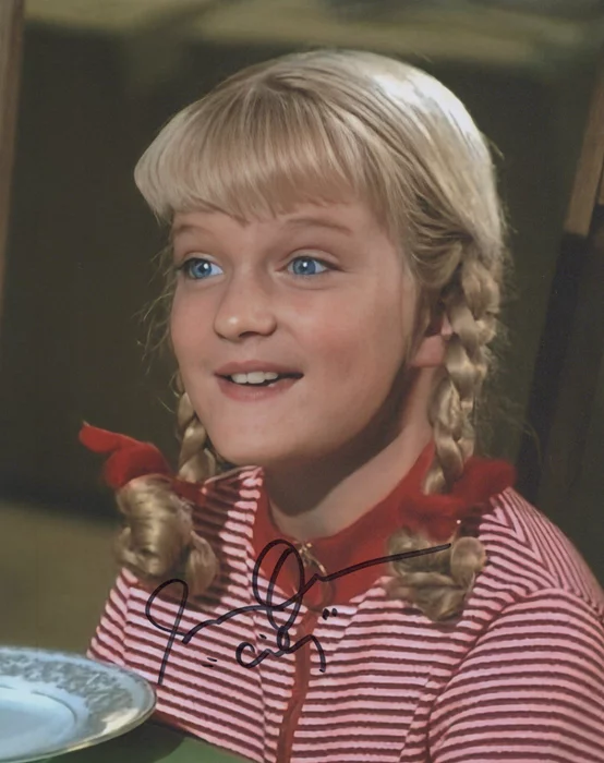 Susan Olsen autograph