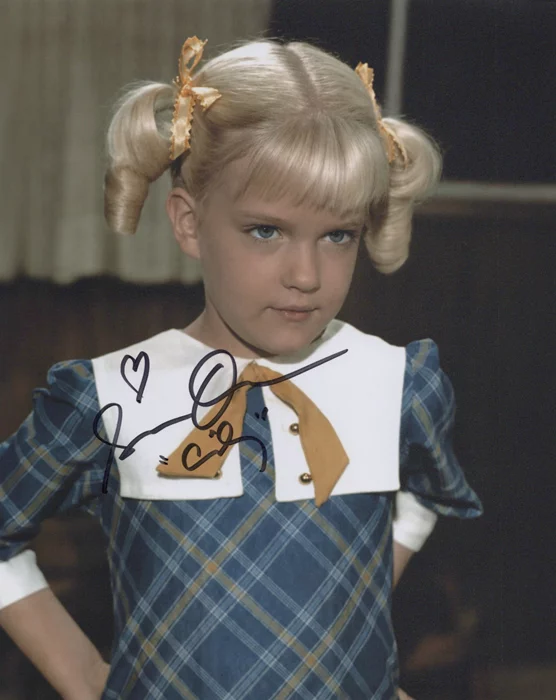 Susan Olsen autograph