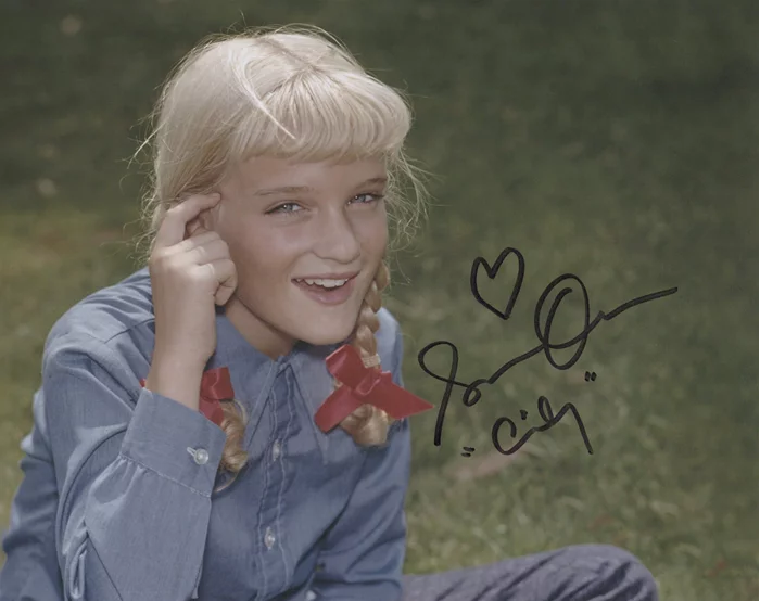 Susan Olsen autograph
