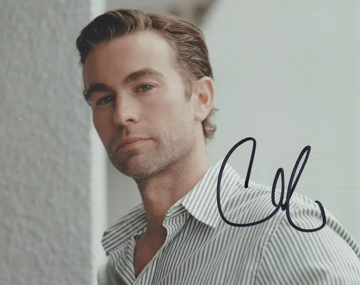 Chace Crawford autograph