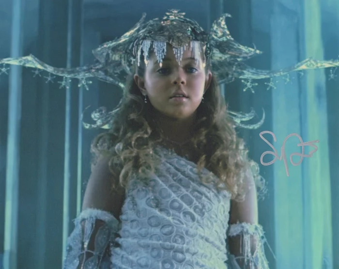 Sasha  Pieterse autograph