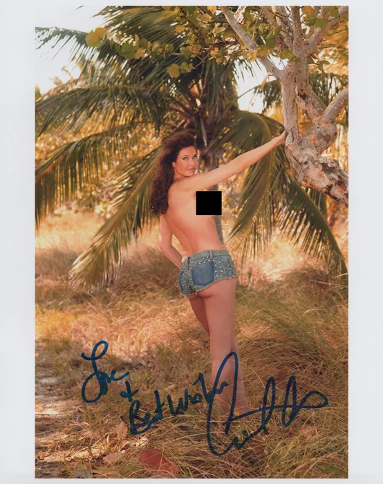 Carol Alt autograph