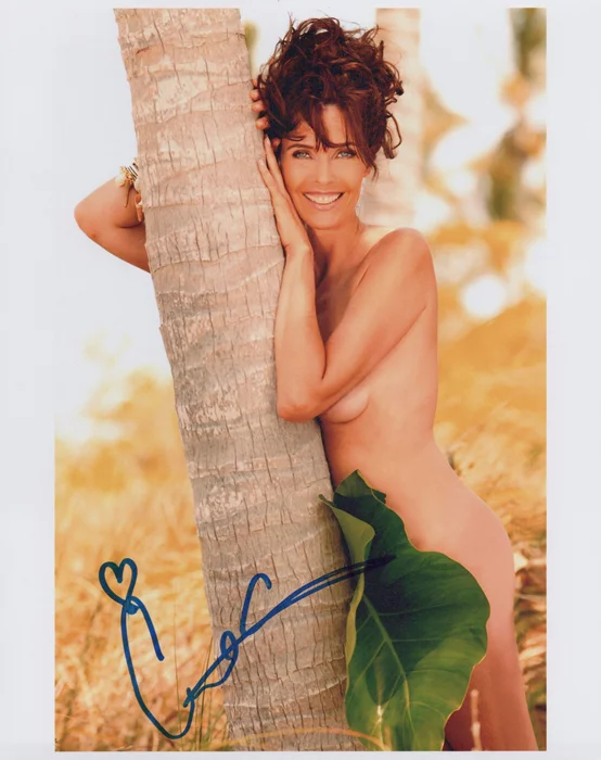 Carol Alt autograph