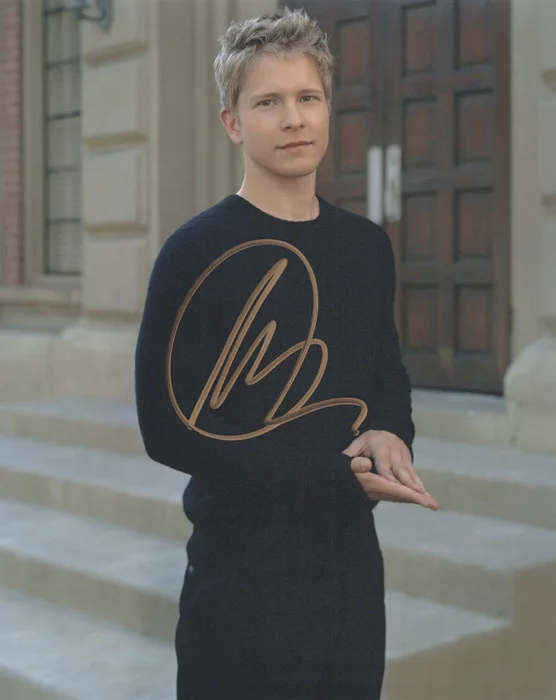 Matt Czuchry autograph