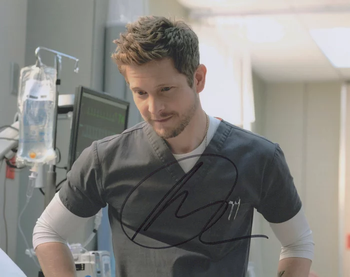 Matt Czuchry autograph