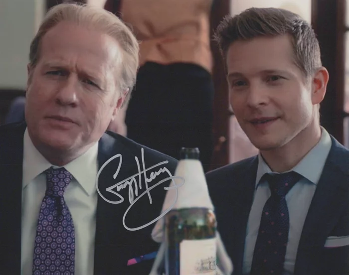 Gregg Henry autograph