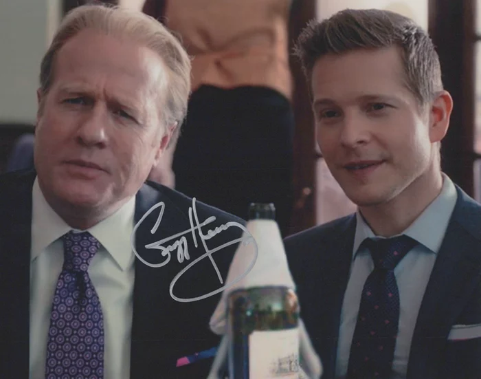 Gregg Henry autograph