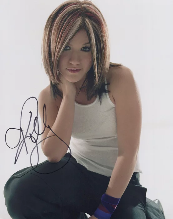 Kelly Clarkson autograph