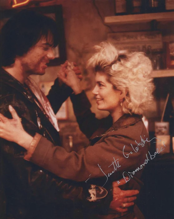 Jenette Goldstein autograph